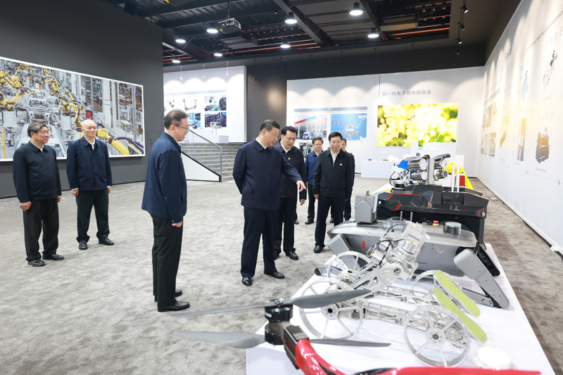 習(xí)近平在重慶考察時強調(diào)
進一步全面深化改革開放
不斷譜寫中國式現(xiàn)代化重慶篇章
蔡奇陪同考察「相關(guān)圖片」